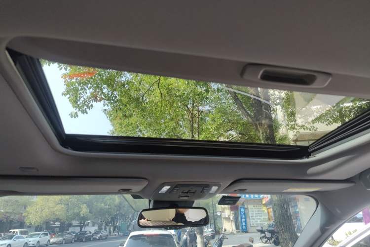 Used Toyota SIENNA 2021 2.5L Hybrid Premium Edition Headliner