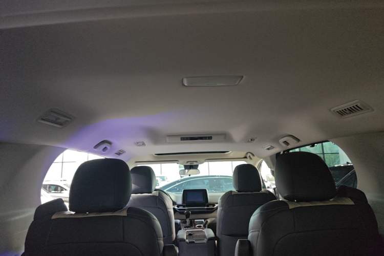 Used Toyota SIENNA 2021 2.5L Hybrid Comfort Edition Headliner