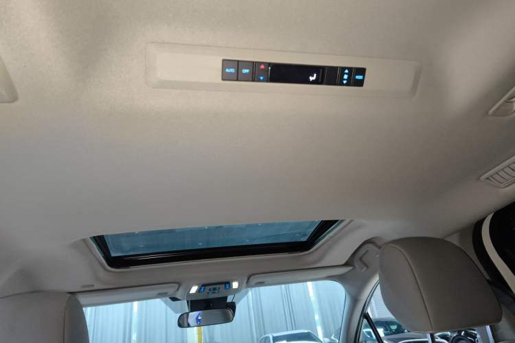 Used Toyota SIENNA 2021 2.5L Hybrid Comfort Edition Headliner
