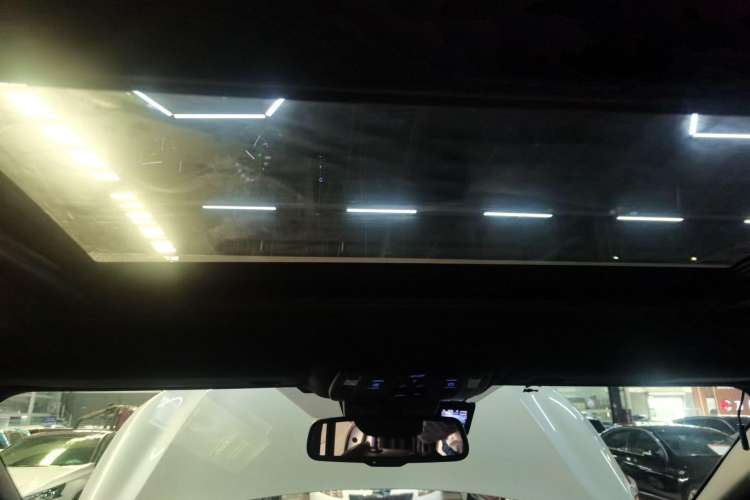Used Toyota SIENNA 2021 2.5L Hybrid Premium Edition Headliner