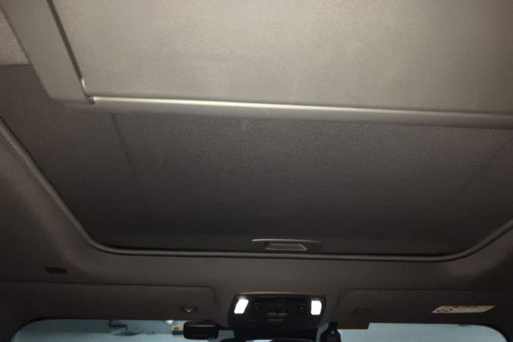 Used Toyota SIENNA 2021 2.5L Hybrid Ultimate Edition Headliner