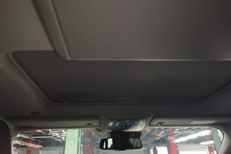Used Toyota SIENNA 2021 2.5L Hybrid Ultimate Edition Headliner