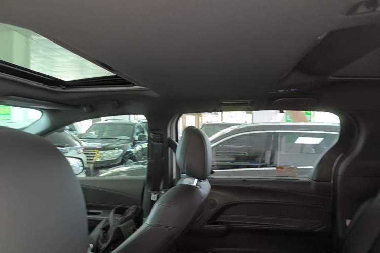 Used Toyota SIENNA 2021 2.5L Hybrid Ultimate Edition Headliner