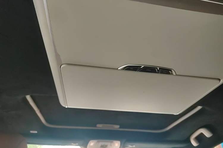 Used Toyota SIENNA 2021 2.5L Hybrid Comfort Edition Headliner