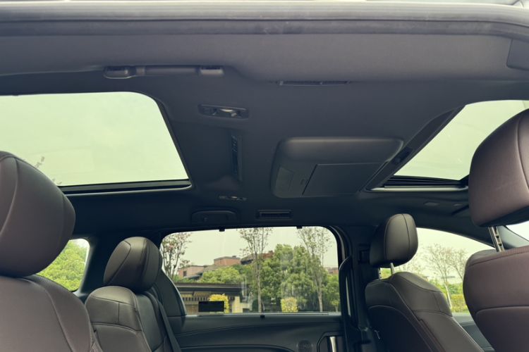 Used Toyota SIENNA 2021 2.5L Hybrid Platinum Edition Headliner