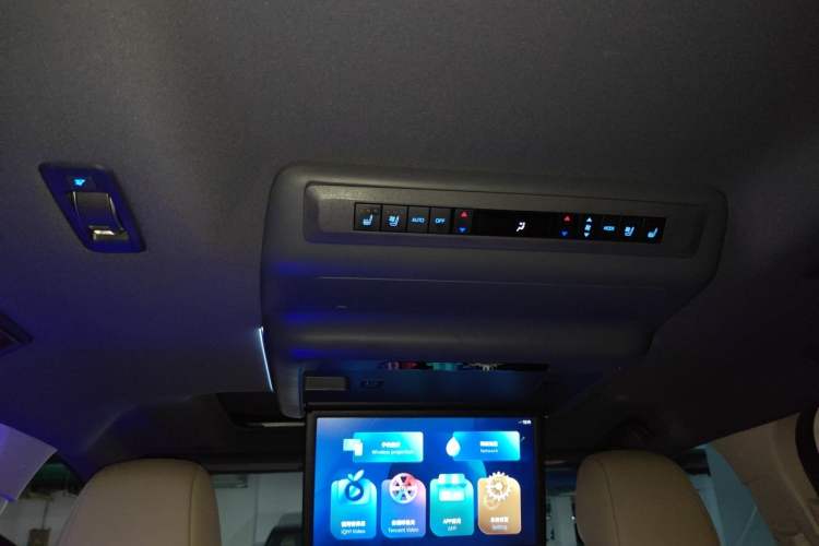 Used Toyota SIENNA 2021 2.5L Hybrid Premium Edition Headliner