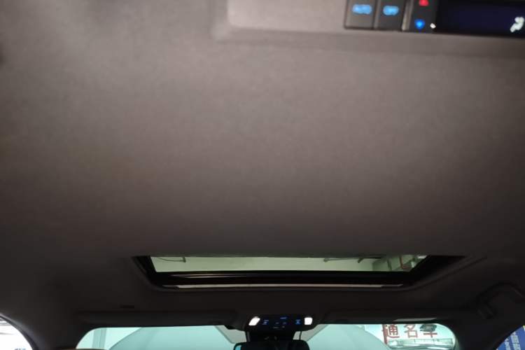 Used Toyota SIENNA 2021 2.5L Hybrid Luxury Edition Headliner