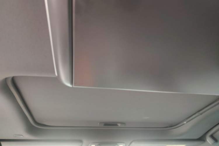 Used Toyota SIENNA 2021 2.5L Hybrid Ultimate Edition Headliner