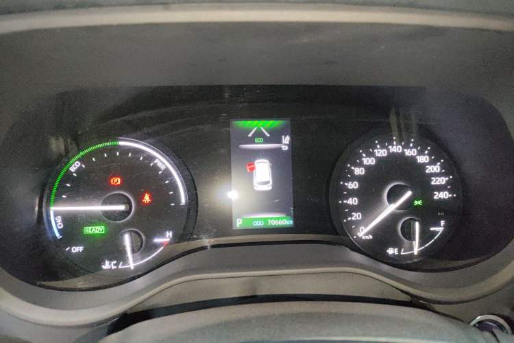 Used Toyota SIENNA 2021 2.5L Hybrid Comfort Edition Instrument Cluster