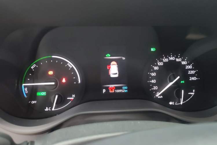Used Toyota SIENNA 2021 2.5L Hybrid Comfort Edition Instrument Cluster
