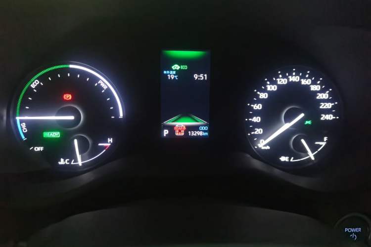 Used Toyota SIENNA 2021 2.5L Hybrid Premium Edition Instrument Cluster