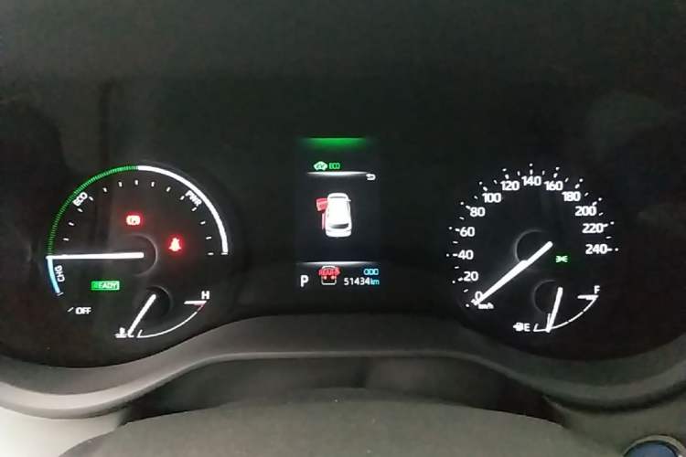Used Toyota SIENNA 2021 2.5L Hybrid Comfort Edition Instrument Cluster