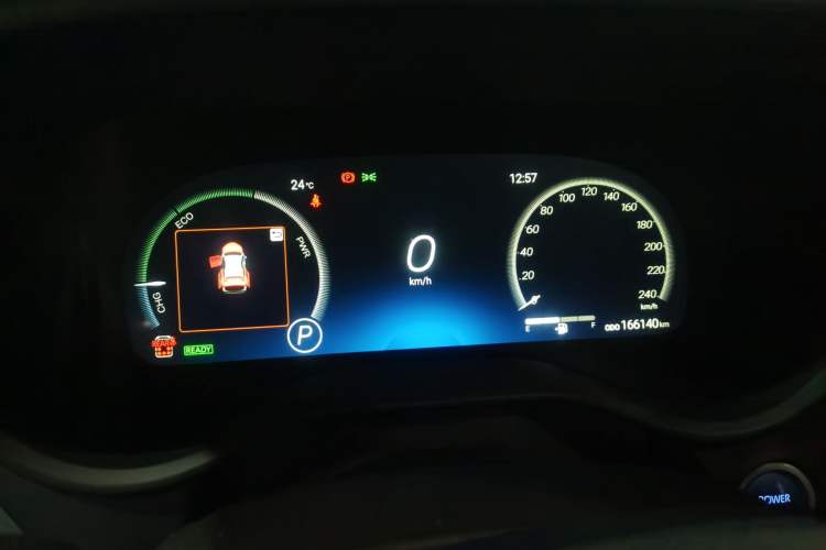 Used Toyota SIENNA 2021 2.5L Hybrid Platinum Edition Instrument Cluster