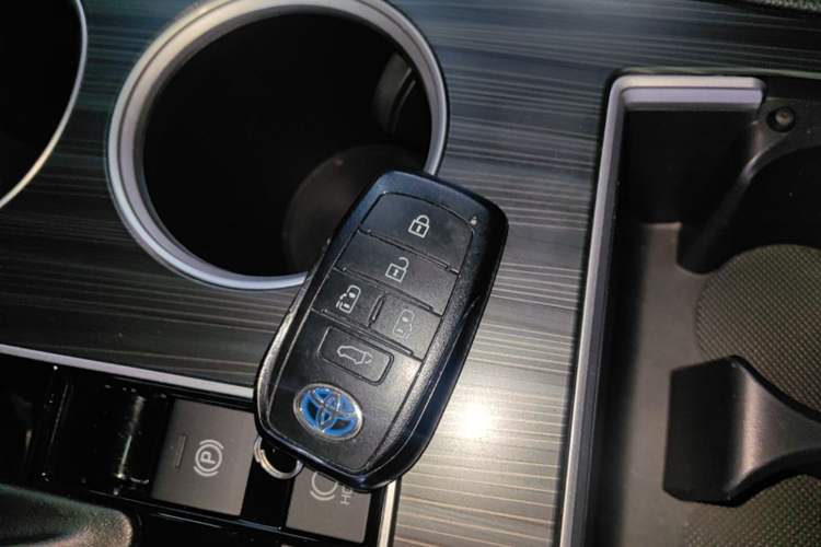 Used Toyota SIENNA 2021 2.5L Hybrid Premium Edition Interior 1