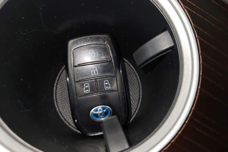 Used Toyota SIENNA 2021 2.5L Hybrid Comfort Edition Interior 1