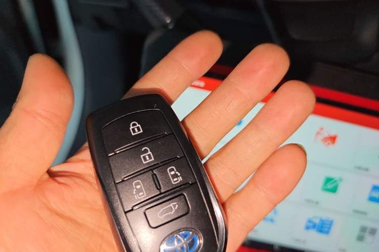 Used Toyota SIENNA 2021 2.5L Hybrid Luxury Edition Interior 1