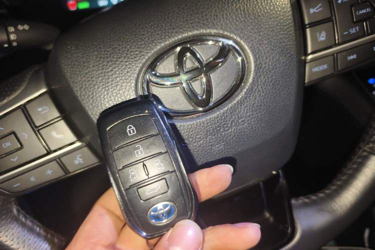 Used Toyota SIENNA 2021 2.5L Hybrid Ultimate Edition Interior 1