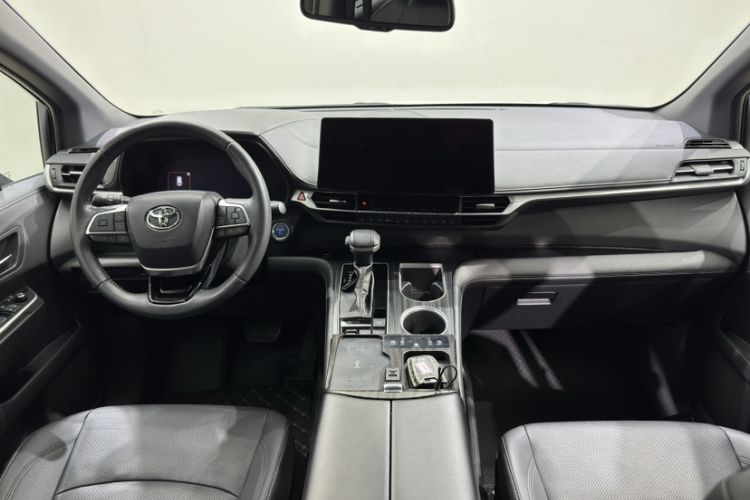 Used Toyota SIENNA 2021 2.5L Hybrid Ultimate Edition Interior 1