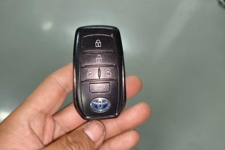 Used Toyota SIENNA 2021 2.5L Hybrid Premium Edition Interior 1