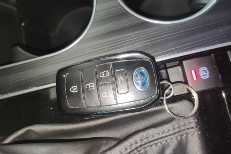 Used Toyota SIENNA 2021 2.5L Hybrid Premium Edition Interior 1