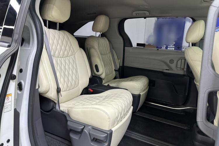 Used Toyota SIENNA 2021 2.5L Hybrid Comfort Edition Interior 11