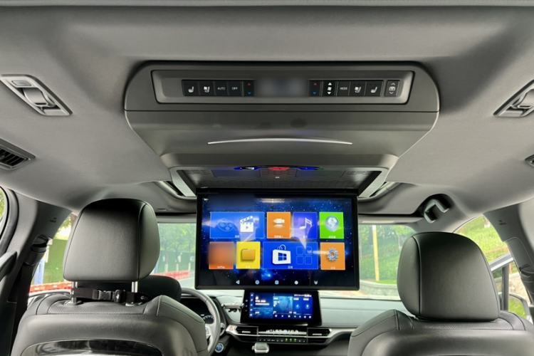 Used Toyota SIENNA 2021 2.5L Hybrid Ultimate Edition Interior 3