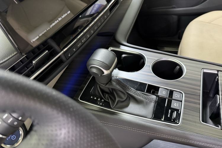 Used Toyota SIENNA 2021 2.5L Hybrid Ultimate Edition Interior 4