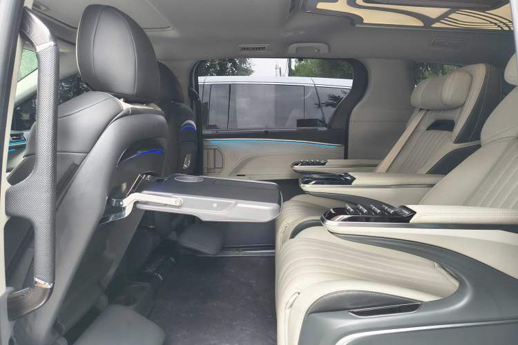 Used Toyota SIENNA 2021 2.5L Hybrid Comfort Edition Interior 6