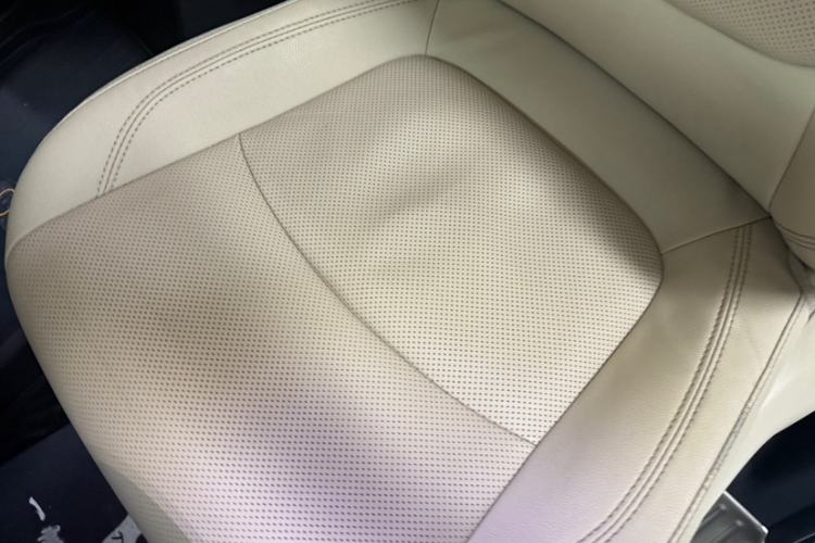 Used Toyota SIENNA 2021 2.5L Hybrid Ultimate Edition Interior 6