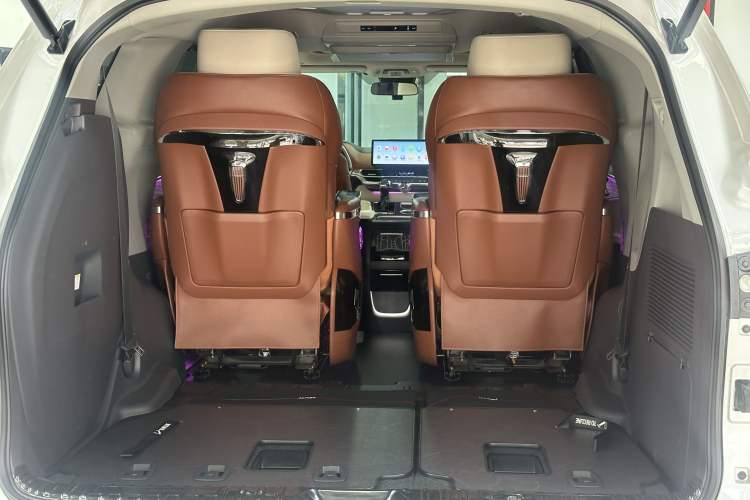 Used Toyota SIENNA 2021 2.5L Hybrid Comfort Edition Interior 7
