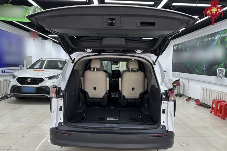 Used Toyota SIENNA 2021 2.5L Hybrid Comfort Edition Interior 8