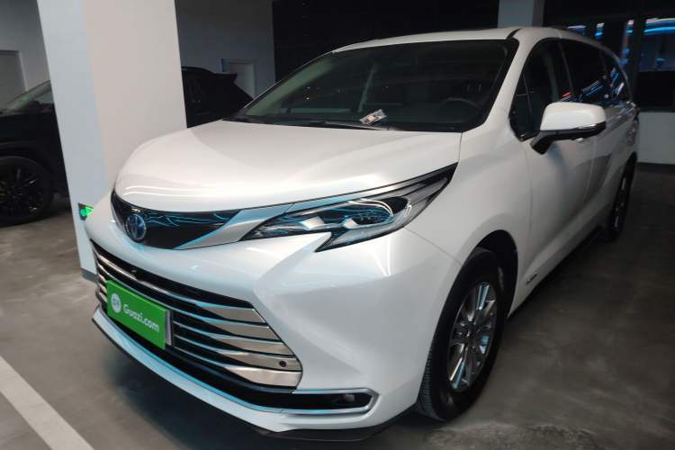 Used Toyota SIENNA 2021 2.5L Hybrid Luxury Edition Guazi used car, China used car export, Used car for sale, Used  cars, Cheapest cars for sale
