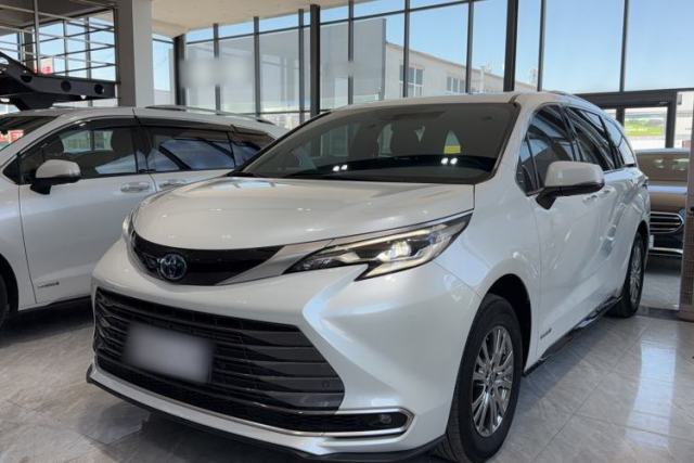 Used Toyota SIENNA 2021 2.5L Hybrid Premium Edition