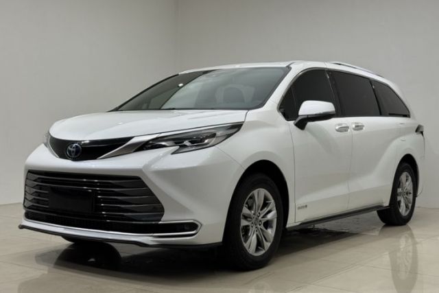 Used Toyota SIENNA 2021 2.5L Hybrid Ultimate Edition