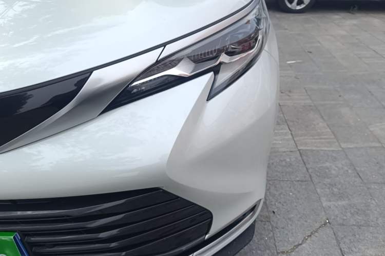 Used Toyota SIENNA 2021 2.5L Hybrid Luxury Edition Left Front Headlight