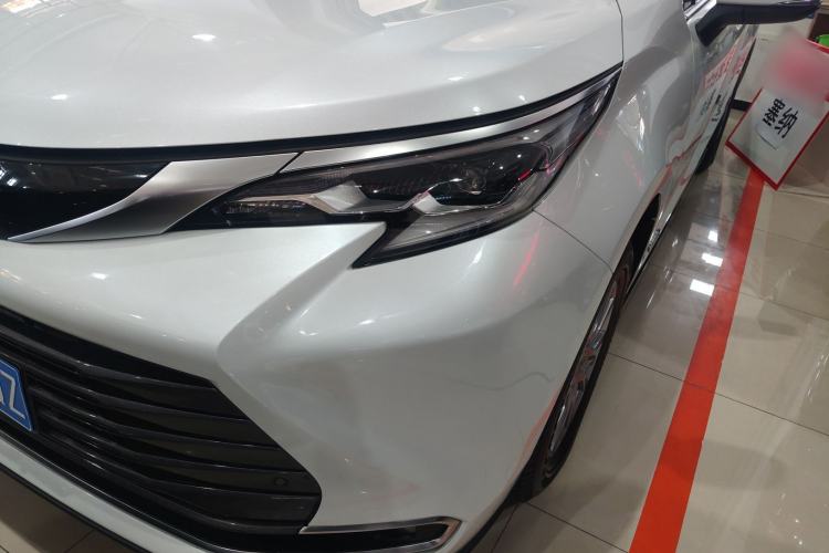 Used Toyota SIENNA 2021 2.5L Hybrid Premium Edition Left Front Headlight