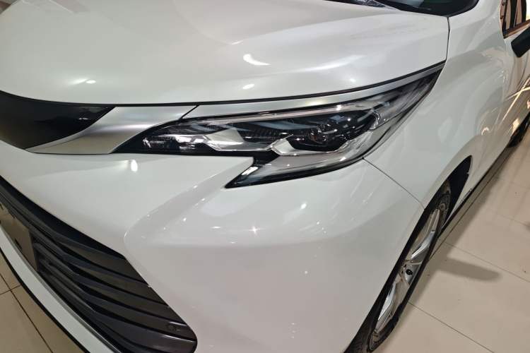 Used Toyota SIENNA 2021 2.5L Hybrid Premium Edition Left Front Headlight