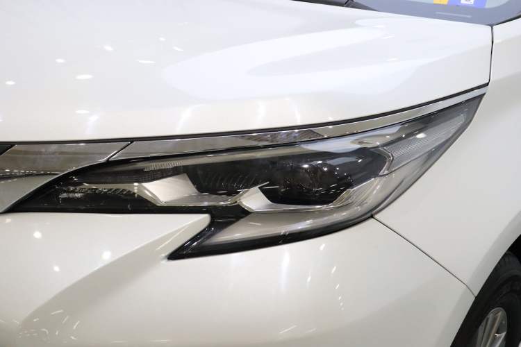 Used Toyota SIENNA 2021 2.5L Hybrid Comfort Edition Left Front Headlight