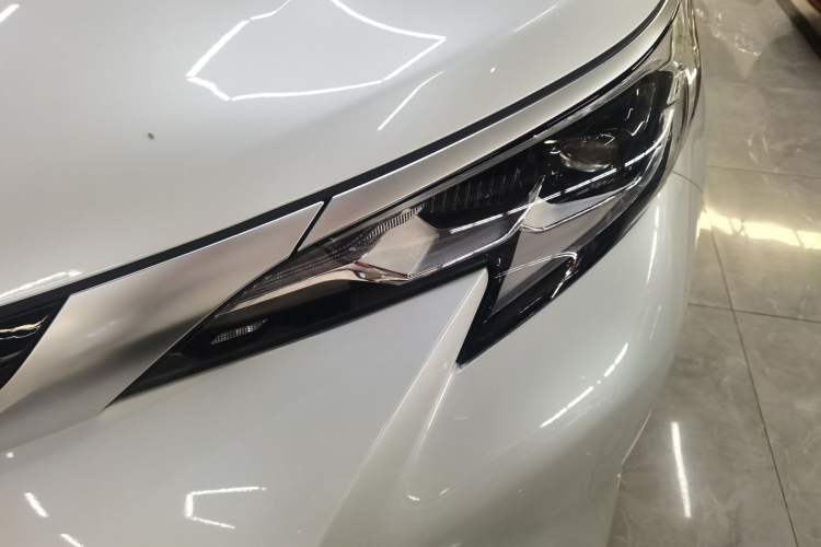 Used Toyota SIENNA 2021 2.5L Hybrid Premium Edition Left Front Headlight