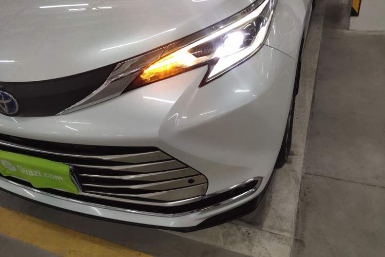 Used Toyota SIENNA 2021 2.5L Hybrid Comfort Edition Left Front Headlight