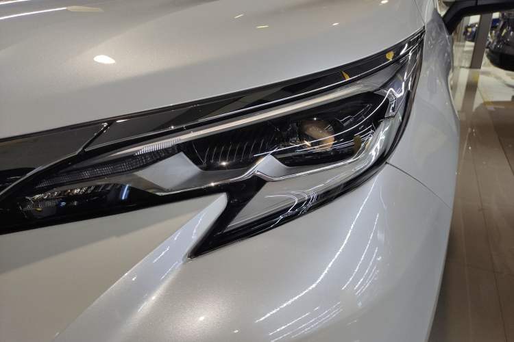 Used Toyota SIENNA 2021 2.5L Hybrid Comfort Edition Left Front Headlight