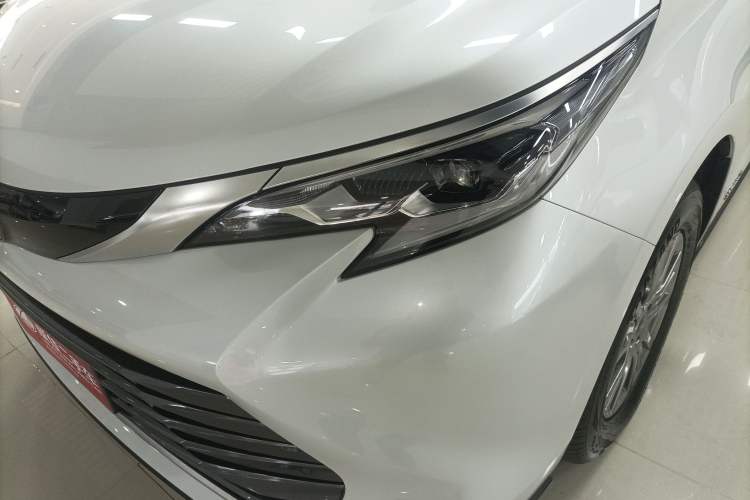 Used Toyota SIENNA 2021 2.5L Hybrid Premium Edition Left Front Headlight