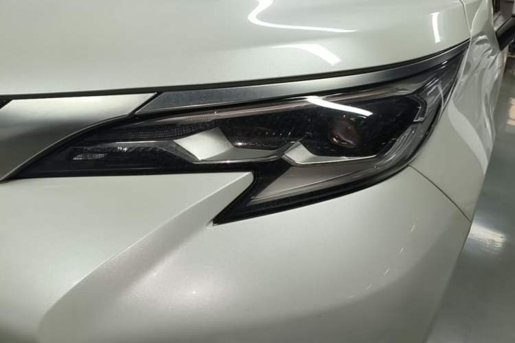 Used Toyota SIENNA 2021 2.5L Hybrid Premium Edition Left Front Headlight