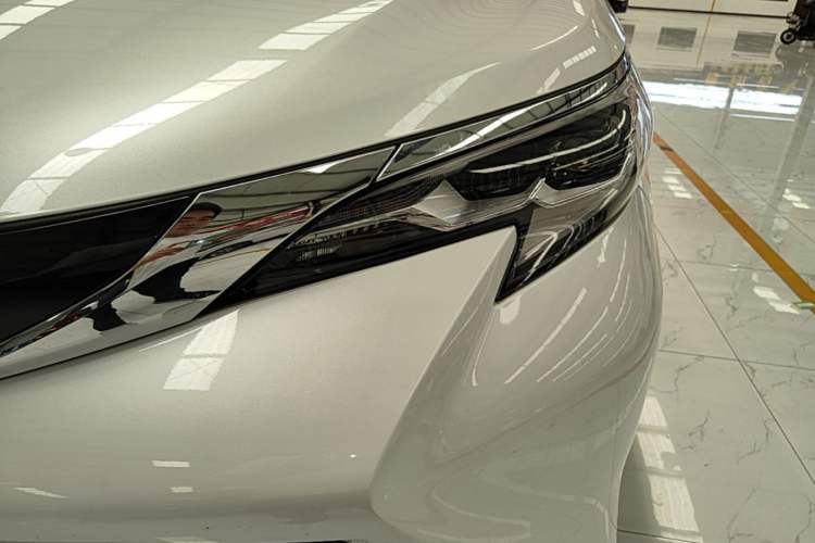 Used Toyota SIENNA 2021 2.5L Hybrid Premium Edition Left Front Headlight