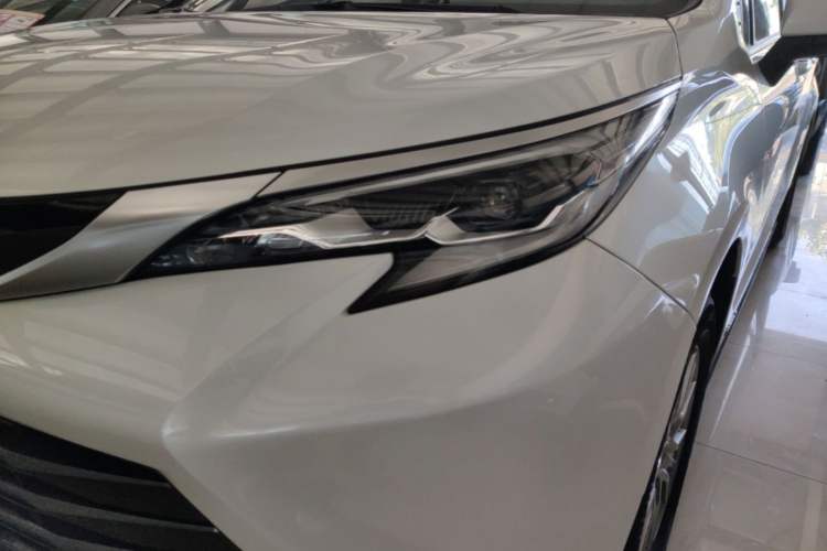Used Toyota SIENNA 2021 2.5L Hybrid Premium Edition Left Front Headlight