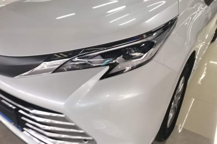 Used Toyota SIENNA 2021 2.5L Hybrid Comfort Edition Left Front Headlight