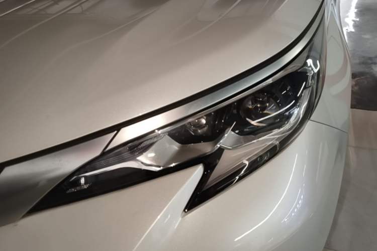 Used Toyota SIENNA 2021 2.5L Hybrid Luxury Edition Left Front Headlight