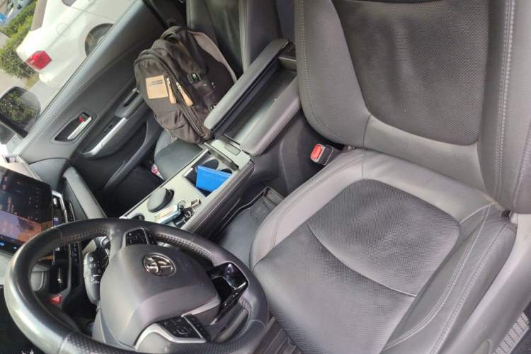 Used Toyota SIENNA 2021 2.5L Hybrid Premium Edition Left Front Seat