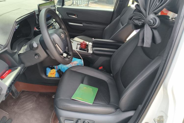 Used Toyota SIENNA 2021 2.5L Hybrid Platinum Edition Left Front Seat
