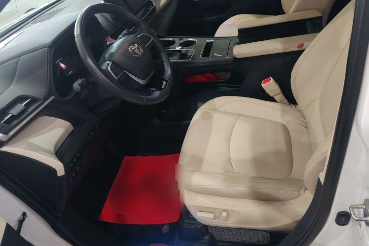 Used Toyota SIENNA 2021 2.5L Hybrid Premium Edition Left Front Seat